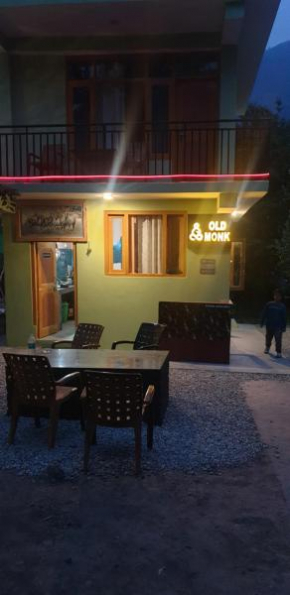 old monk inn